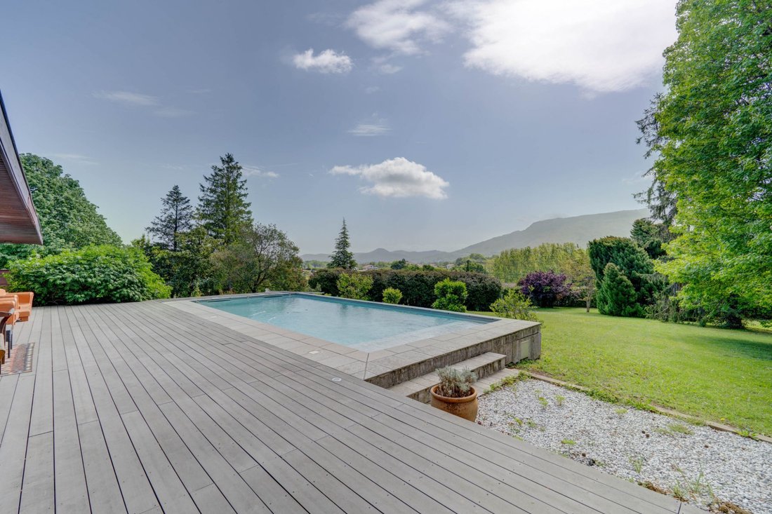 Villa in Mendi-Choko-Karrikatxar-Olhette, Urrugne, France 5 - 17771852