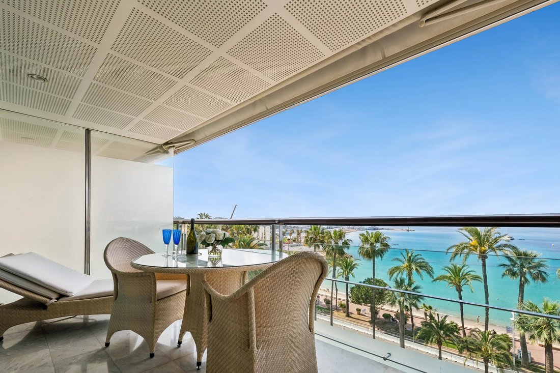 Apartment in Cannes, Provence-Alpes-Côte d'Azur, France 2 - 17772148