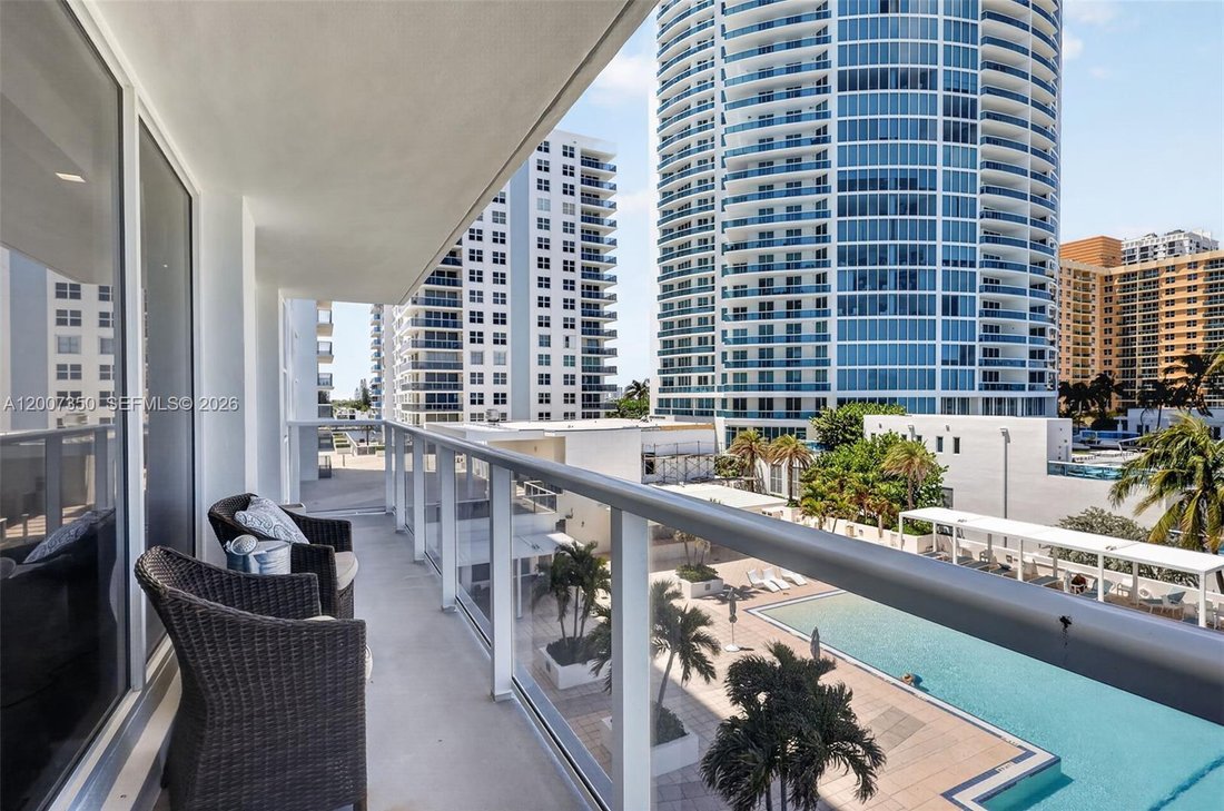 Condo in Hollywood, Florida, United States 4 - 17772472