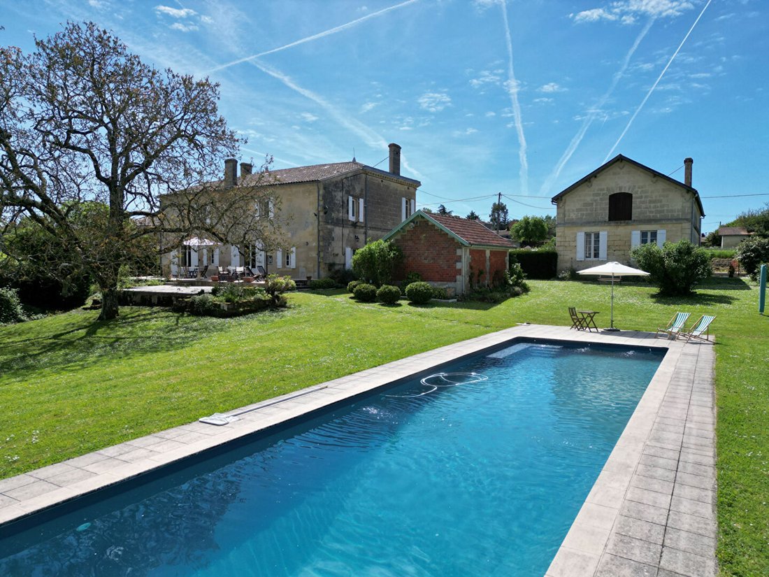 Villa in Blaye, Nouvelle-Aquitaine, France 1 - 17774358