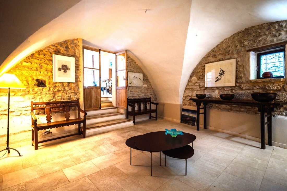 House in Cabrières-d'Avignon, Provence-Alpes-Côte d'Azur, France 2 - 17771743