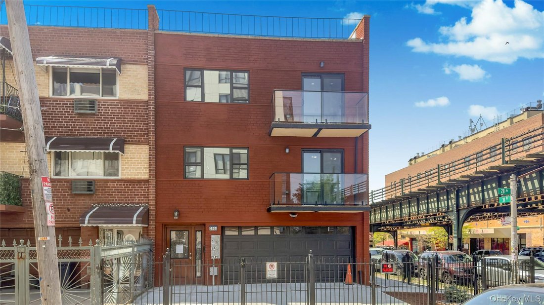 House in New York, New York, United States 5 - 17774422