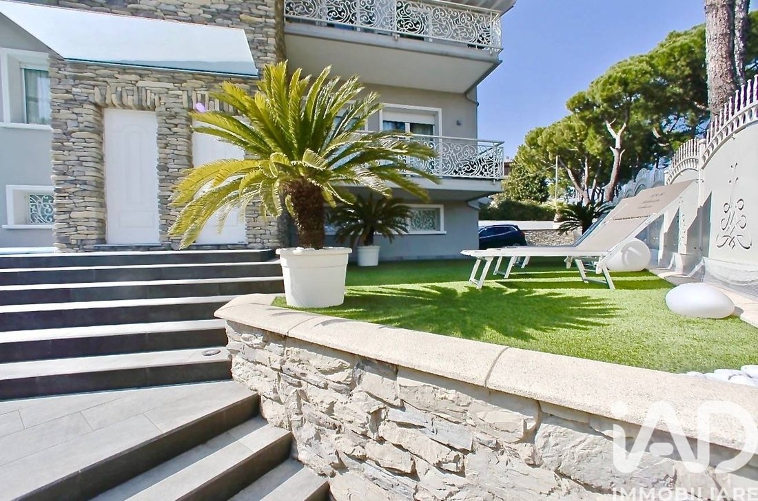 Villa in Desenzanino, Desenzano del Garda, Lombardy 4 - 17776230