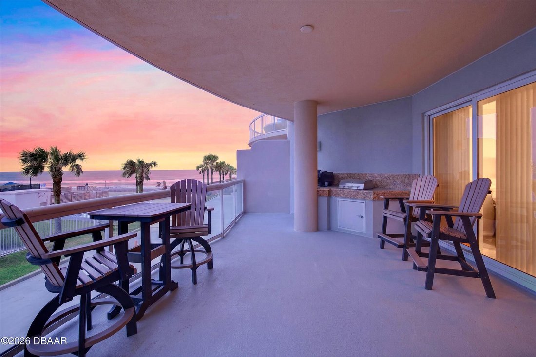 Condo in Daytona Beach, Florida, United States 3 - 17755382