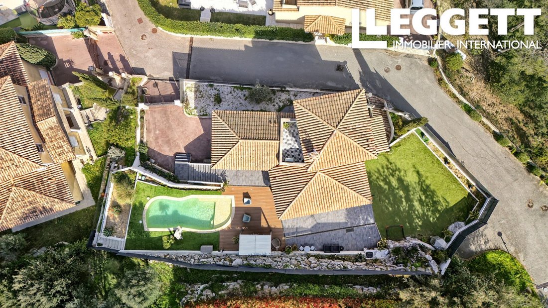 Villa in Saint Roch, Nice, France 1 - 17775197