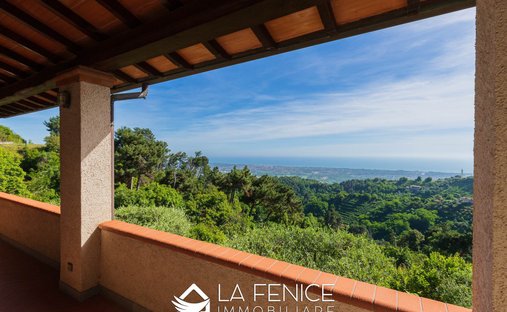 Villa in Strettoia-Capezzano-Valdicastello, Pietrasanta, Tuscany 1