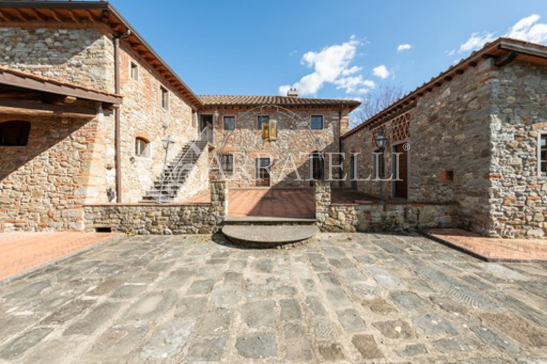 Farm Ranch in San Donato Fronzano, Reggello, Tuscany 4 - 17773910