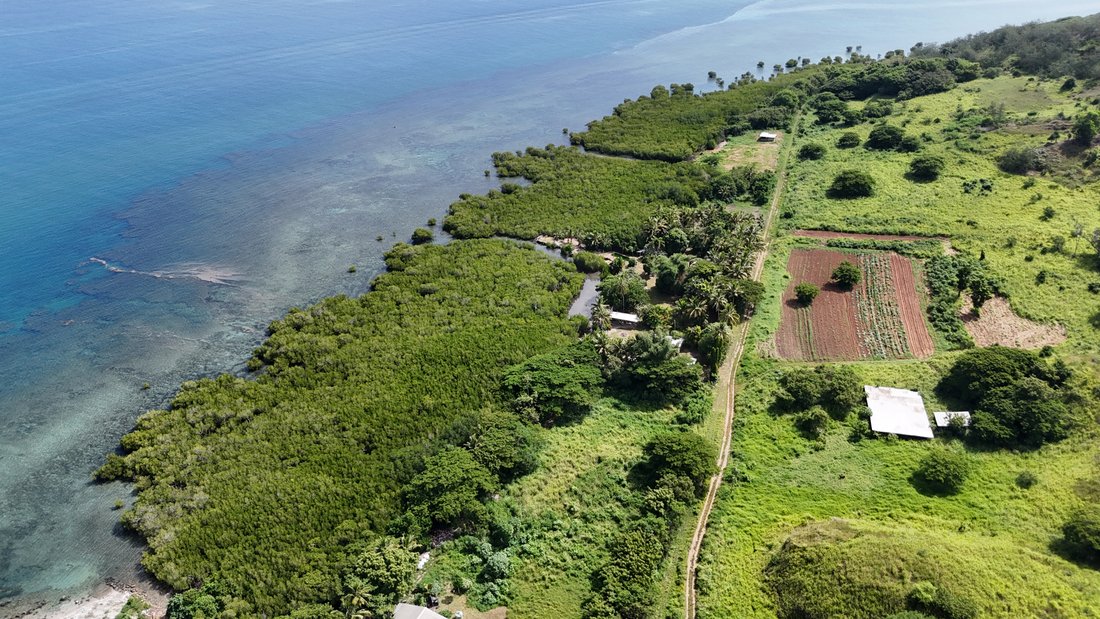 Land in Nalovo, Western Division, Fiji 1 - 17775934