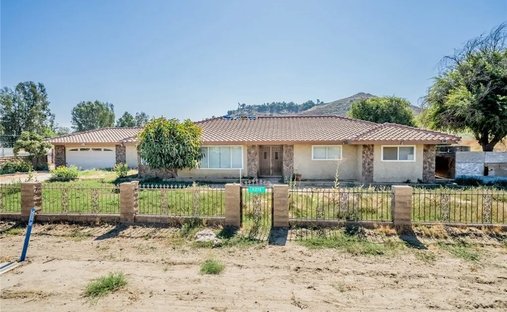 Casa a Bloomington, California, Stati Uniti 1