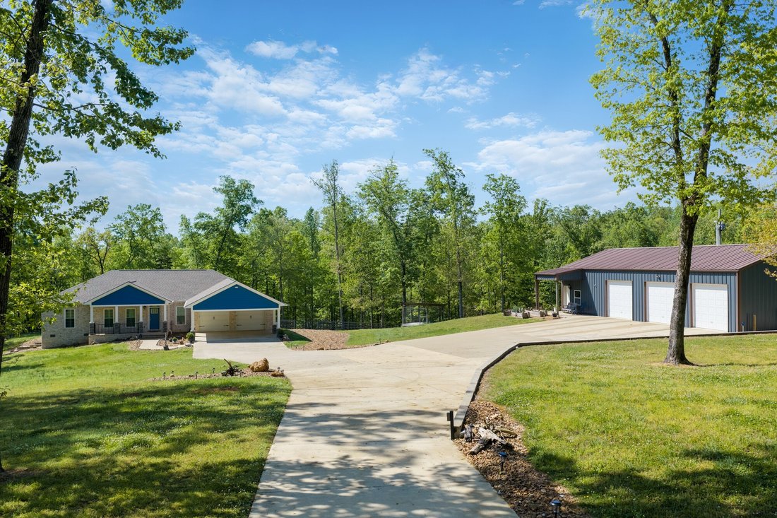 House in Parsons, Tennessee, United States 1 - 17777009