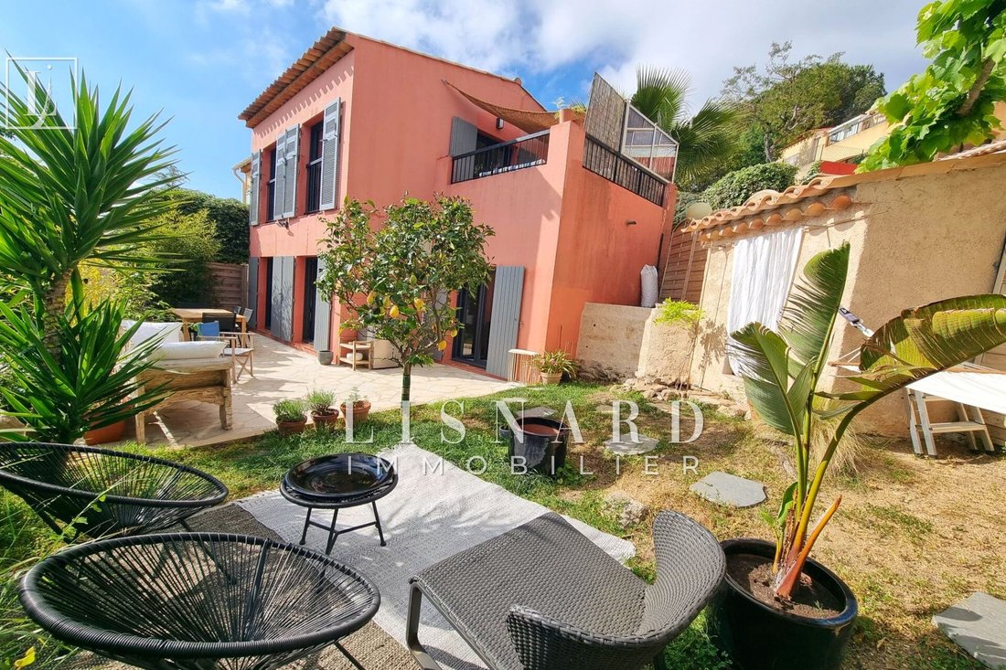 Villa in Centre, Vallauris, France 1 - 17777239