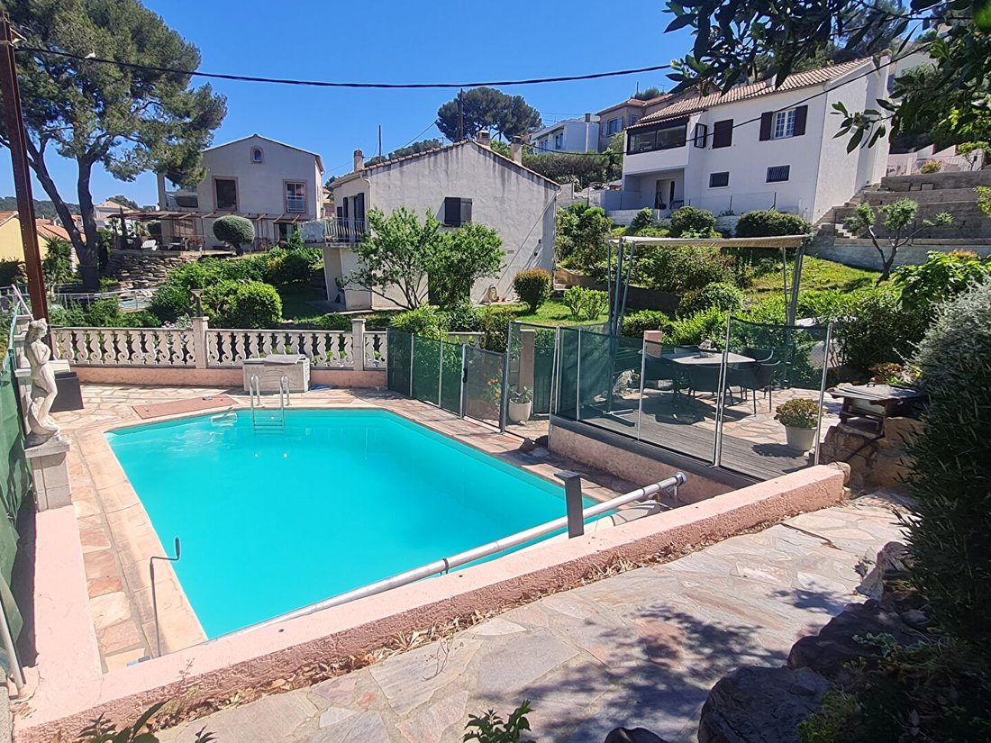 House in Village, Saint-Mandrier-sur-Mer, France 2 - 17777163