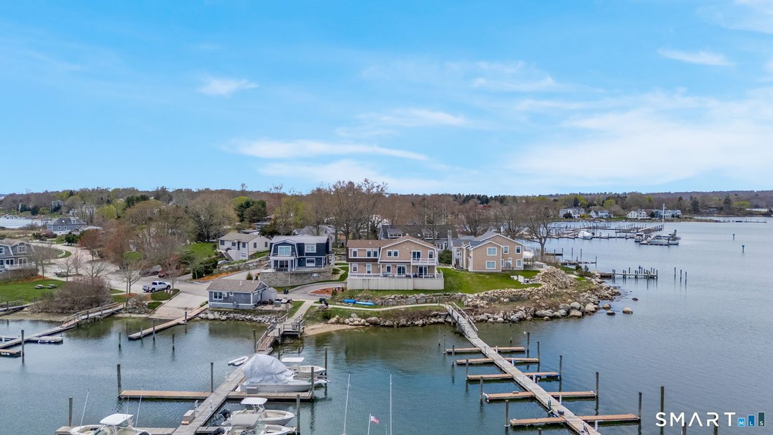 House in Groton, Connecticut, United States 2 - 17777212