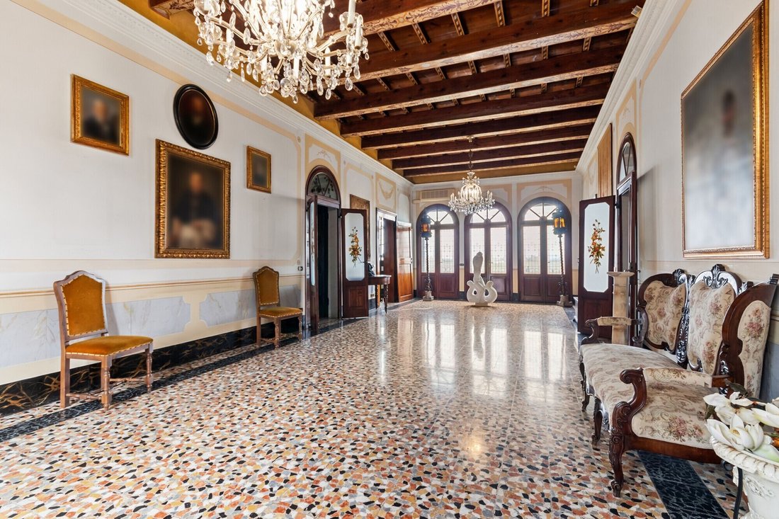 House in Historic Center, Rovigo, Veneto 2 - 17777234
