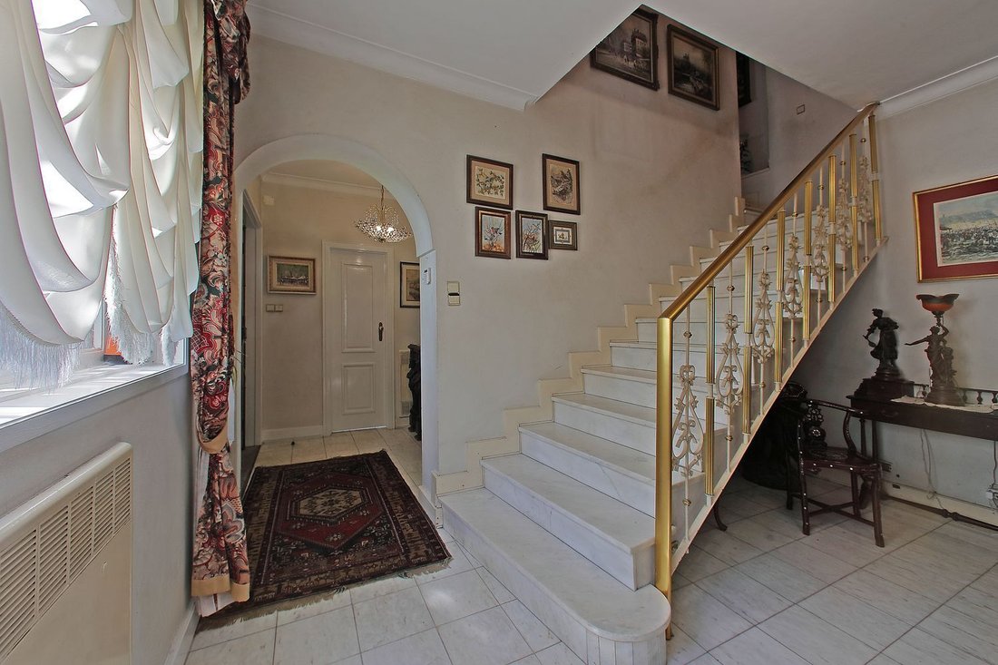 Villa in Mafamude e Vilar do Paraiso, Porto District, Portugal 2 - 17777344