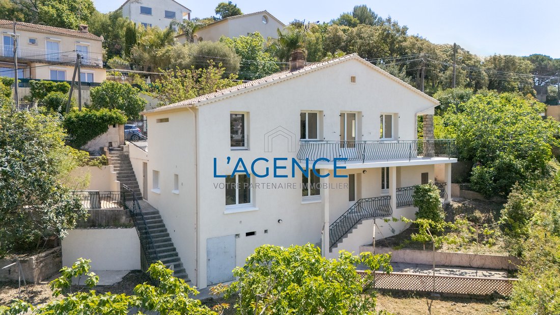 House in Hyeres, Provence-Alpes-Côte d'Azur, France 2 - 17762652
