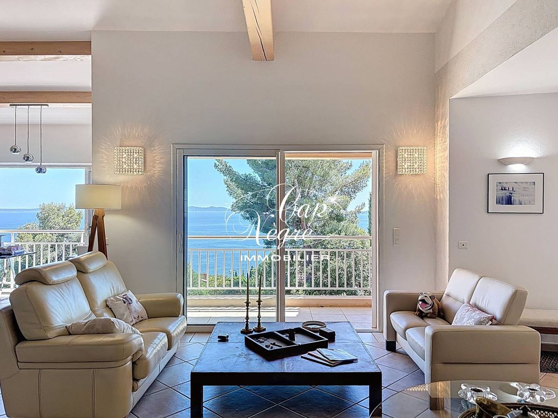 Villa in Le Lavandou, Provence-Alpes-Côte d'Azur, France 4 - 17777178