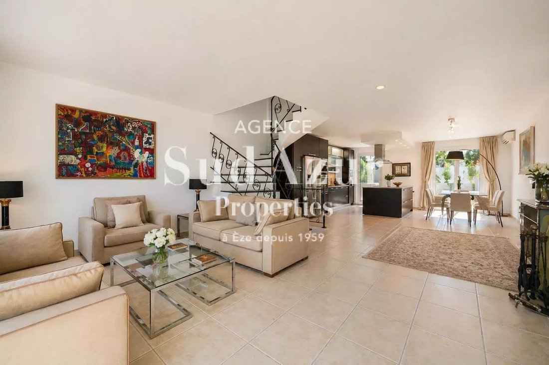 House in Èze, Provence-Alpes-Côte d'Azur, France 4 - 11883481
