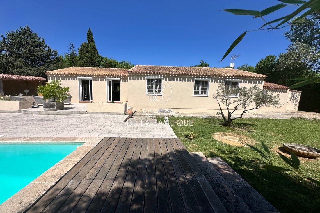 Villa in Centre Ville, Saint-Maximin-la-Sainte-Baume, France 2 - 17777241