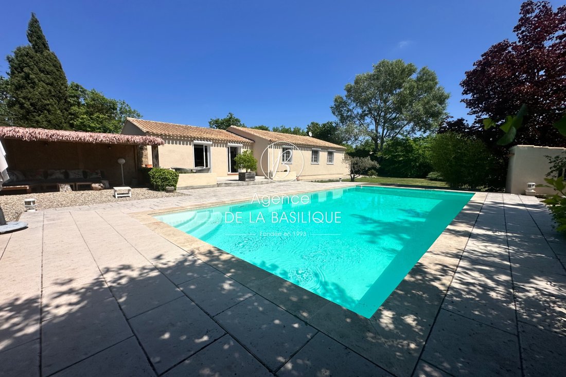 Villa in Centre Ville, Saint-Maximin-la-Sainte-Baume, France 1 - 17777241