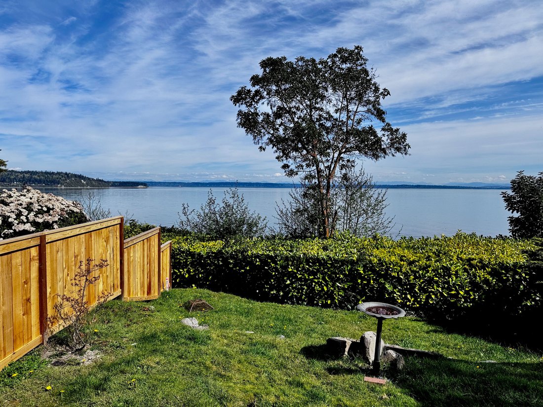 Suquamish, Washington, United States 5 - 17777396