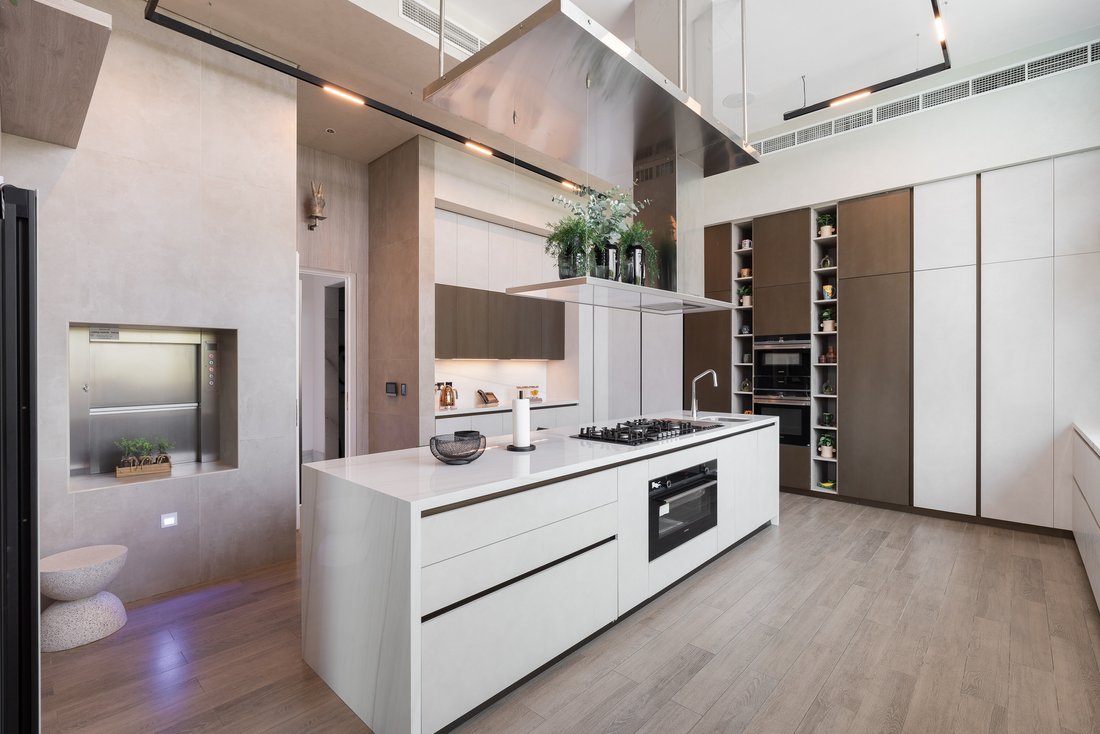 Villa in Hadaeq Sheikh Mohammed Bin Rashid, Dubai, United Arab Emirates 5 - 17777550
