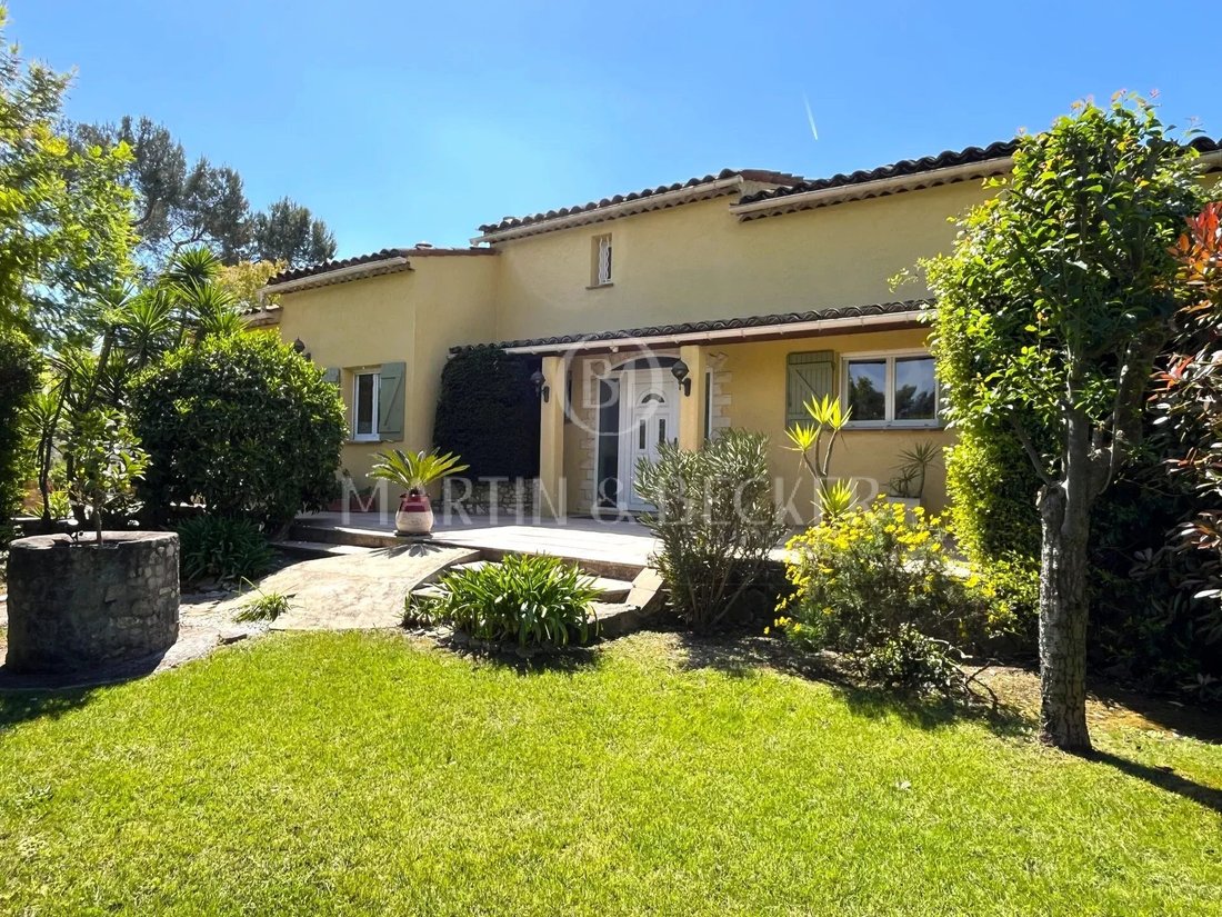 Villa in Valbonne, Provence-Alpes-Côte d'Azur, France 1 - 17777483