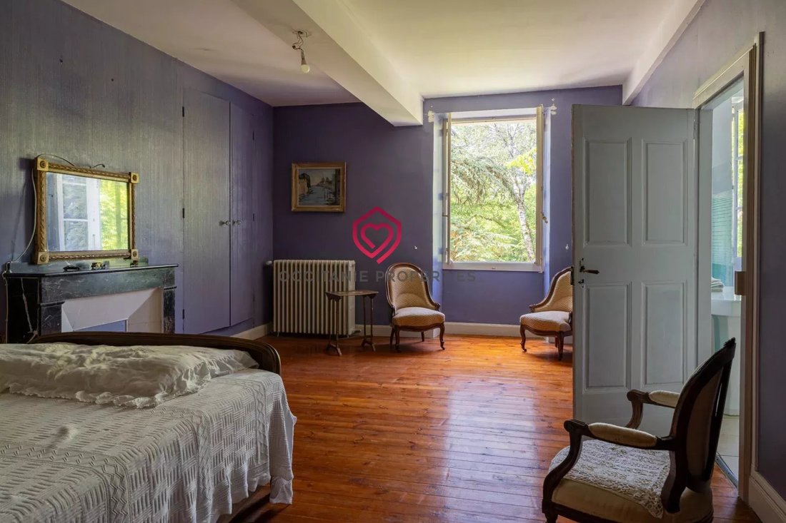 Estate in Castres, Occitania, France 5 - 17352766