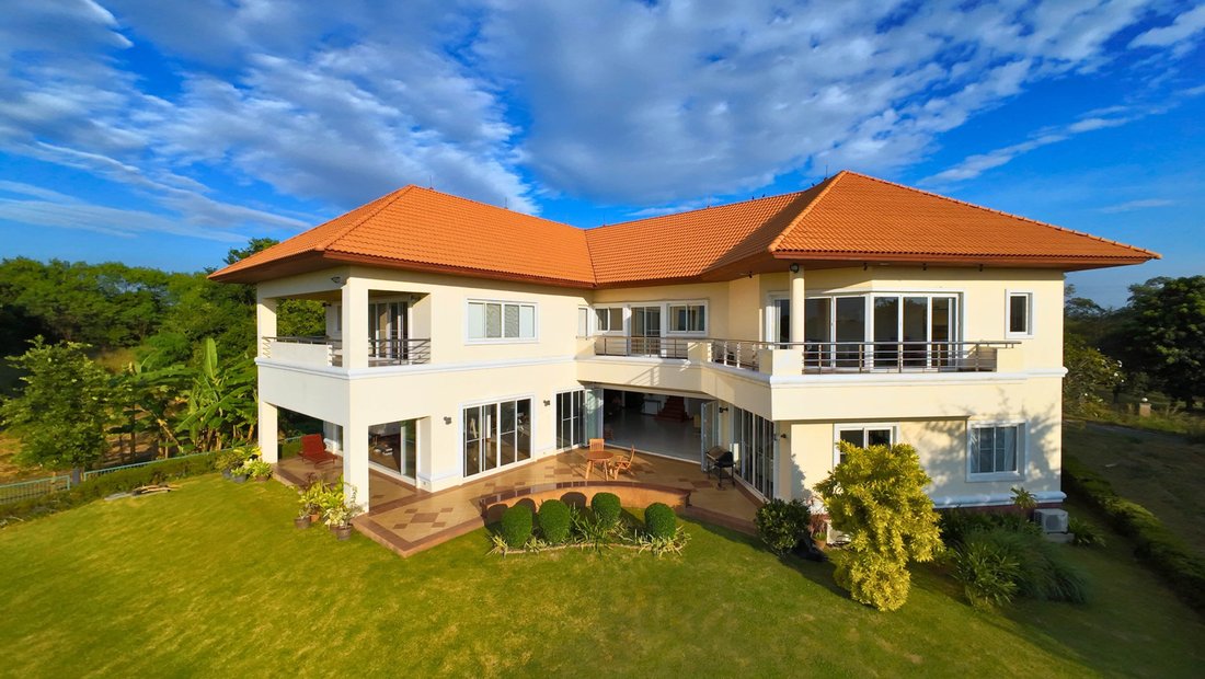 Hilltop Golf Estate