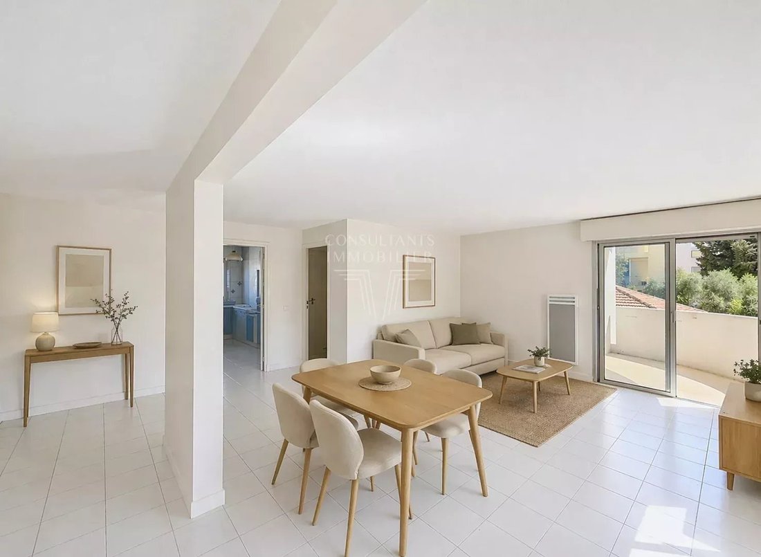 Apartment in La Source, Cannes, France 1 - 17745210