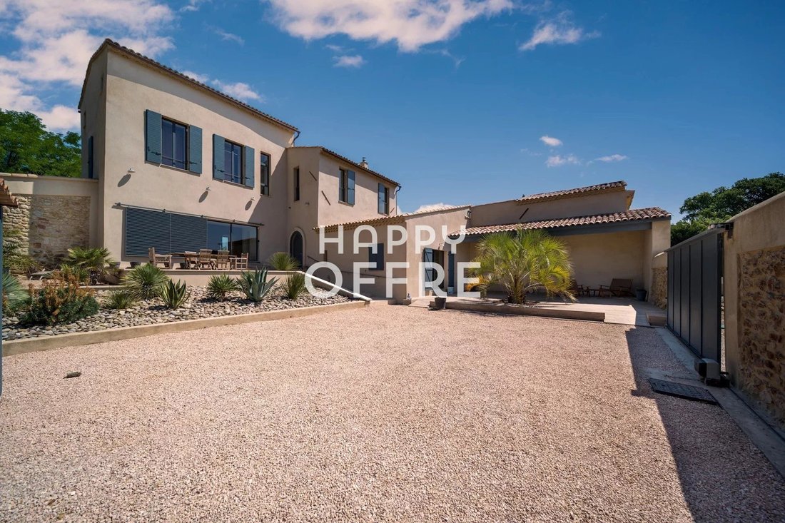 Estate in Granettes-Jauberte-Sainte Anne, Aix-en-Provence, France 5 - 15833481