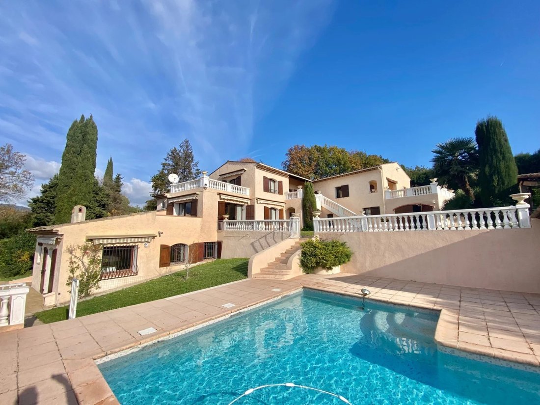 Estate in Saint-Paul-de-Vence, Provence-Alpes-Côte d'Azur, France 1 - 17777507