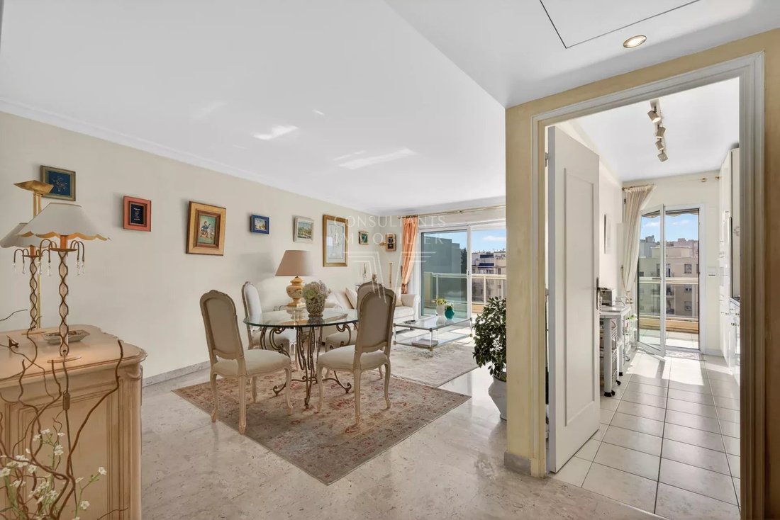 Apartment in La Source, Cannes, France 2 - 14443804