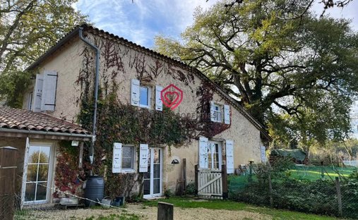 Estate in Larroque-Saint-Sernin, Occitania, France 1