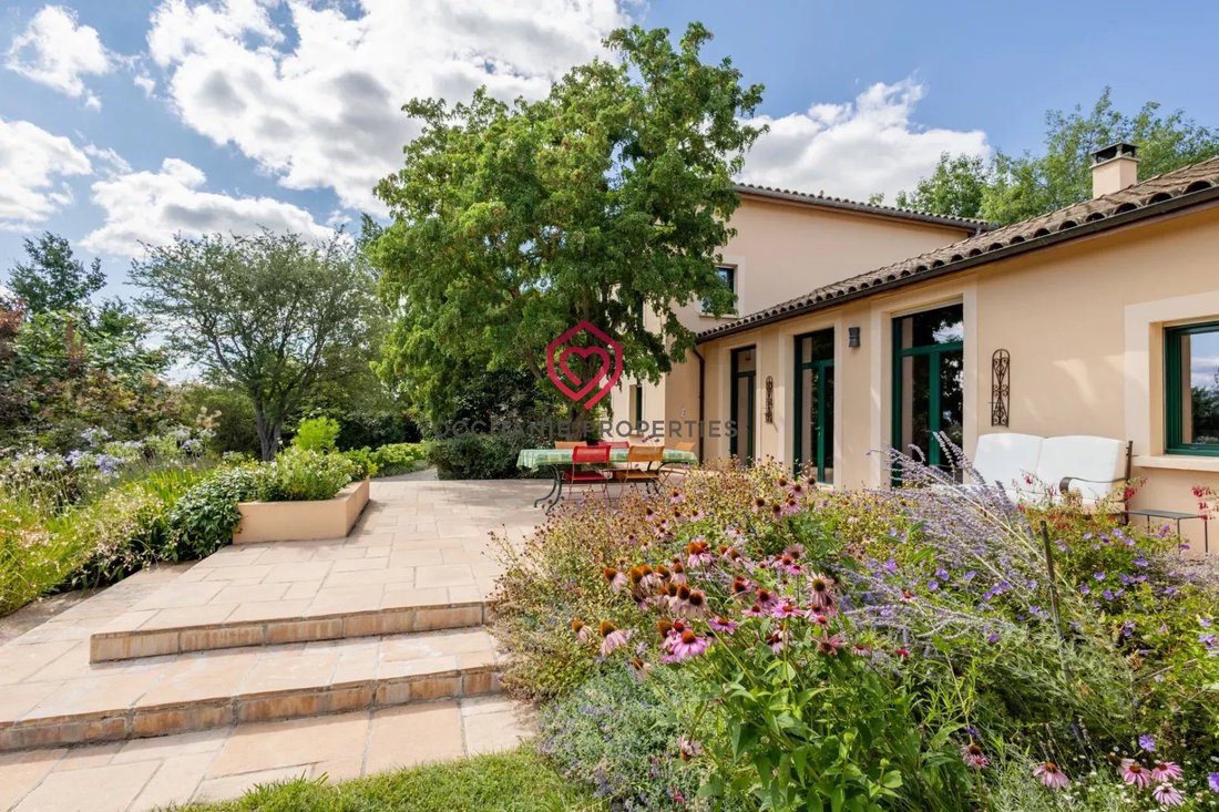 Estate in Bezac, Occitania, France 4 - 17352961