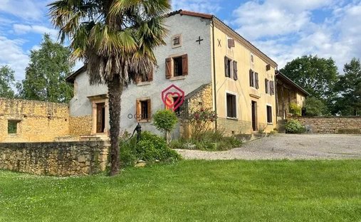 Farm Ranch in Saint-Marcet, Occitania, France 1