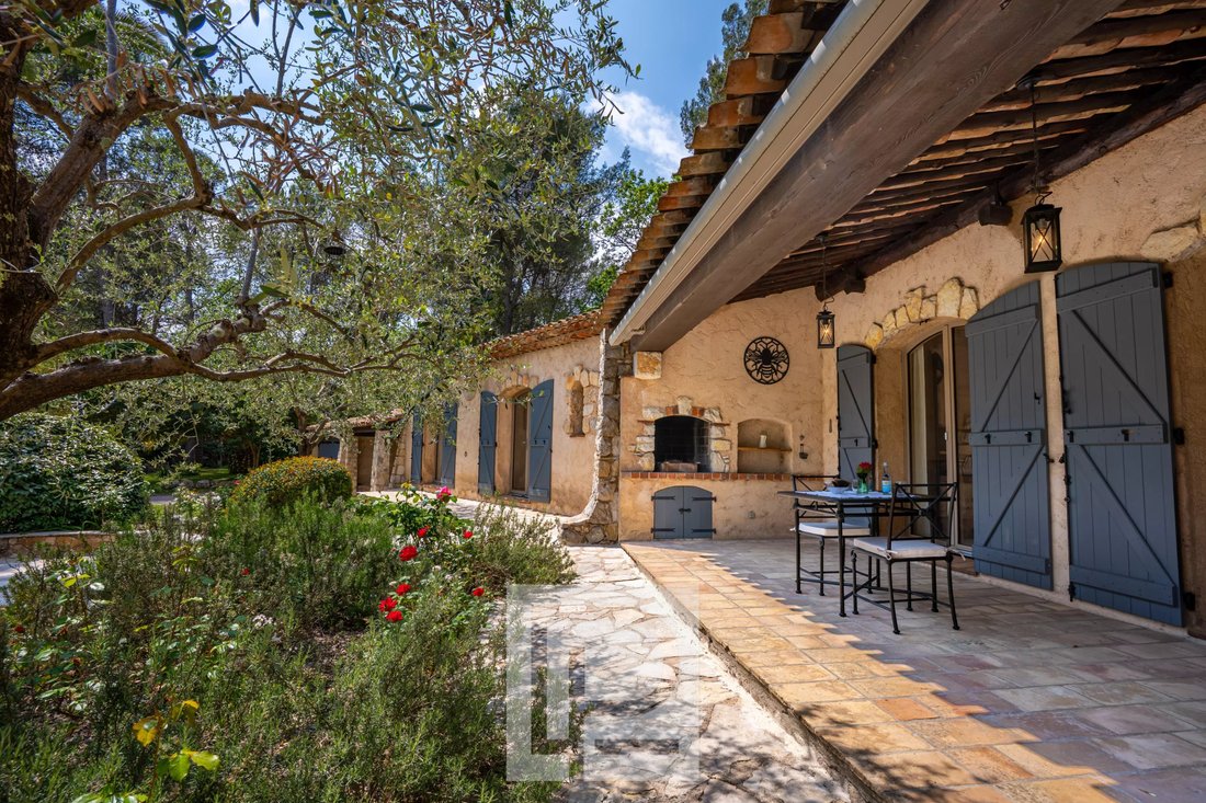 Villa in Grand'Piece-Les Plaines, Mouans-Sartoux, France 2 - 17777537