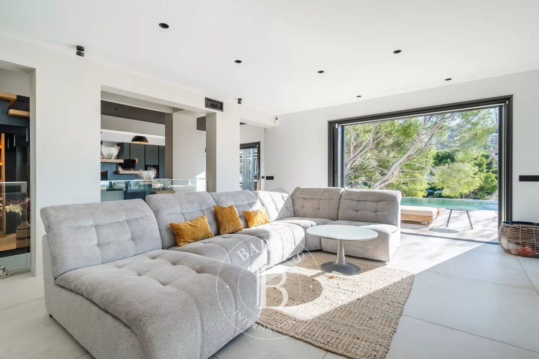 House in Grande Couronne, Cassis, France 2 - 16135957
