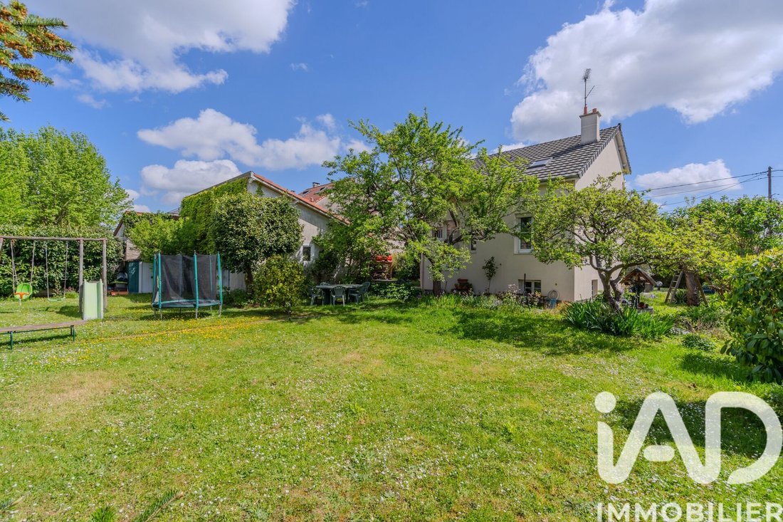 House in Chelles, Ile-de-France, France 4 - 17779352