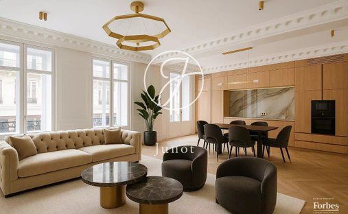 Apartment in Triangle d'Or, Paris 8e Arrondissement, Paris 1