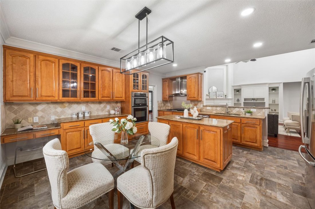 House in Plano, Texas, United States 3 - 17777885