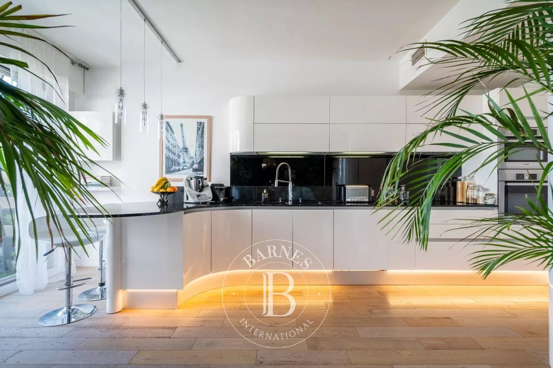 Apartment in Périer, 8e Arrondissement, Marseille 3 - 16015011