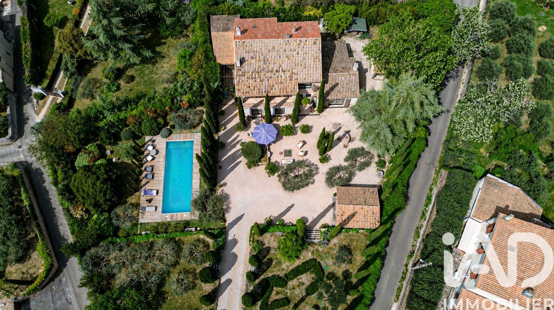 House in Robion, Provence-Alpes-Côte d'Azur, France 2 - 17778956