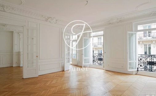 Apartment in Triangle d'Or, Paris 8e Arrondissement, Paris 1