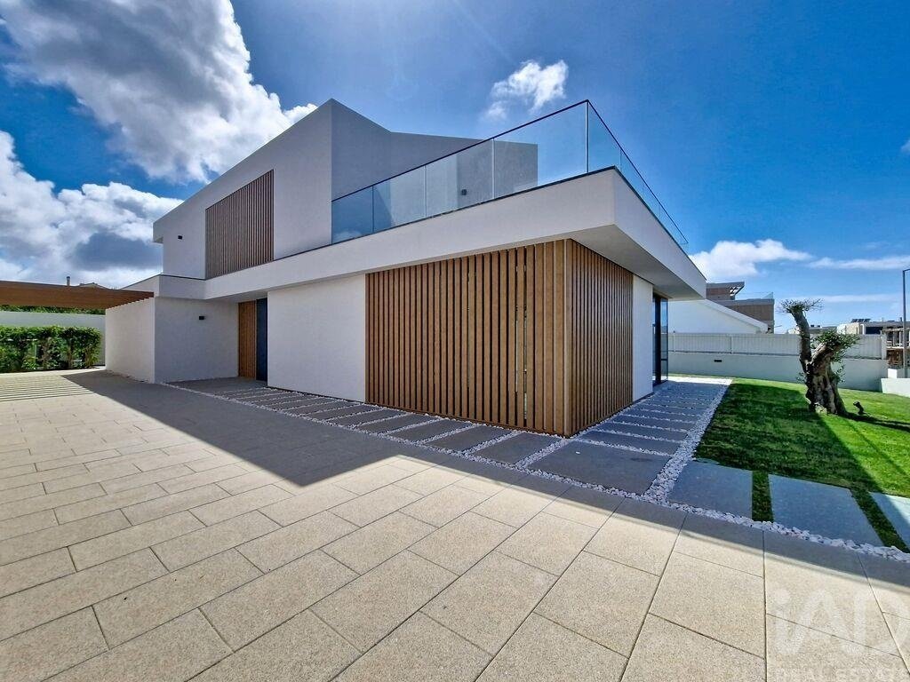 Townhouse in Ericeira, Lisbon, Portugal 2 - 17778072