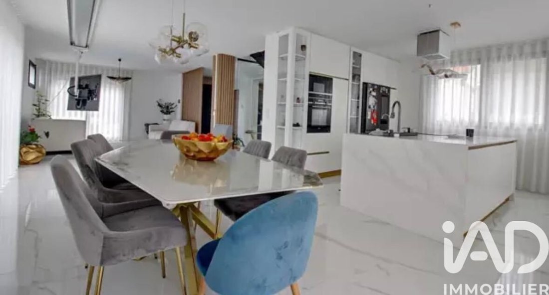 House in La Frette-sur-Seine, Ile-de-France, France 4 - 17779408