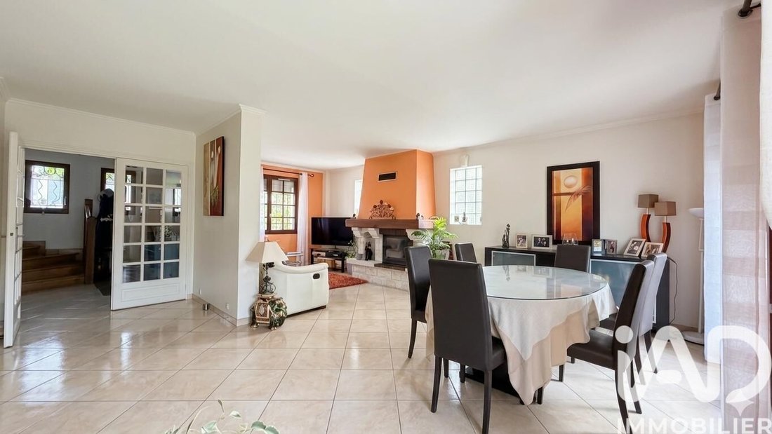 House in La Croix Blanche-Les Richebourgs, Sartrouville, France 5 - 17778844