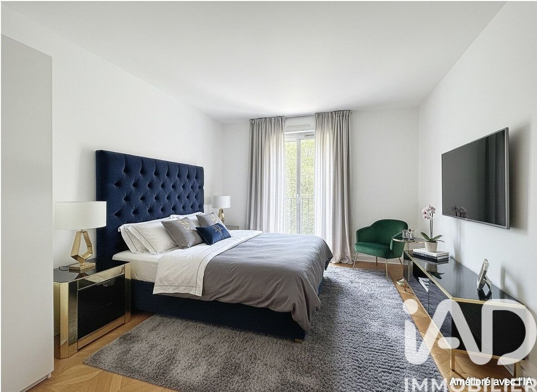 Apartment in Perouses, Paris, Ile-de-France 4 - 17692427