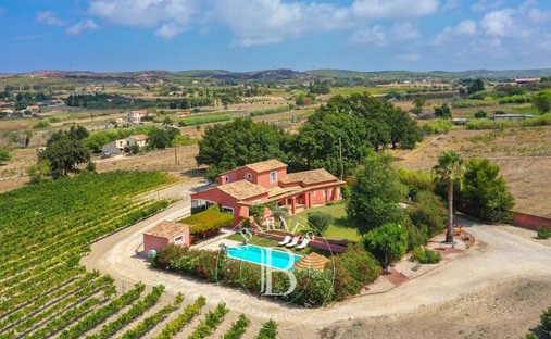 House in Plaines Saint Pierre-Saint Julien, Martigues, France 1
