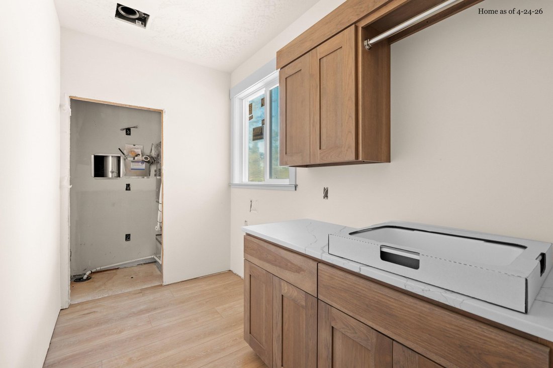 House in Nine Mile Falls, Washington, United States 5 - 17358657